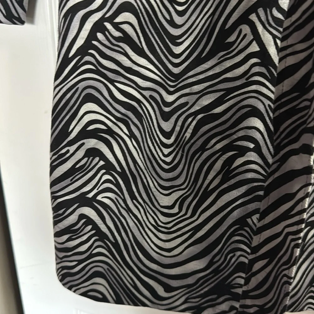 Stylish Julie Mitchell Zebra Print Women's Coat size XL petite